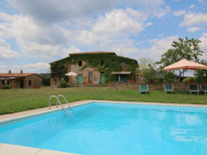  Farmhouse in Sorano with Swimming Pool Terrace Barbecue  Сорано